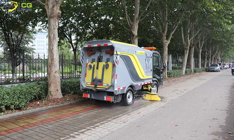 电动道路洗扫车