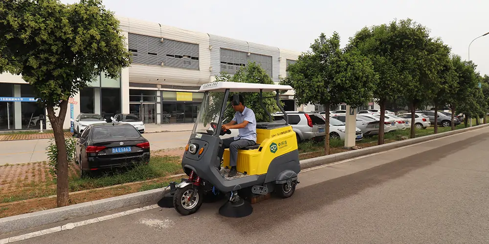 清扫车_电动扫地车_厂区扫地车_园区扫路车_景区清扫车