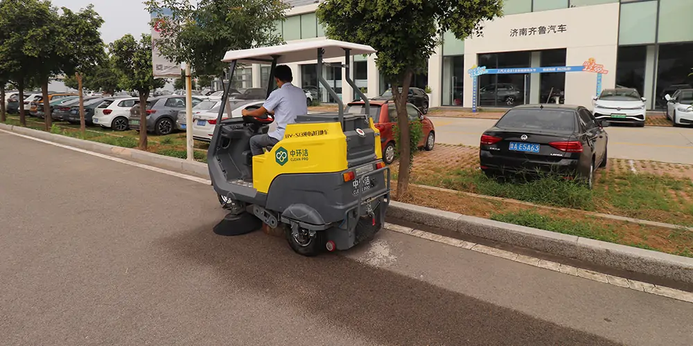 清扫车_电动扫地车_厂区扫地车_园区扫路车_景区清扫车