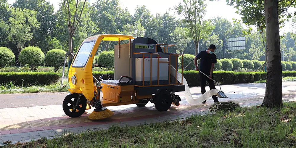 纯电动树叶收集车_多功能树叶收集车_吸树叶的机器_扫树叶神器