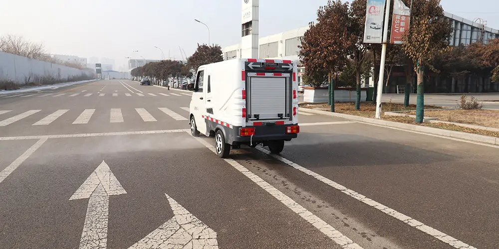 市政高压冲洗车,电动四轮高压冲洗车,高压冲洗车清洗车,路面污渍高压冲洗车,环卫高压小型冲洗车