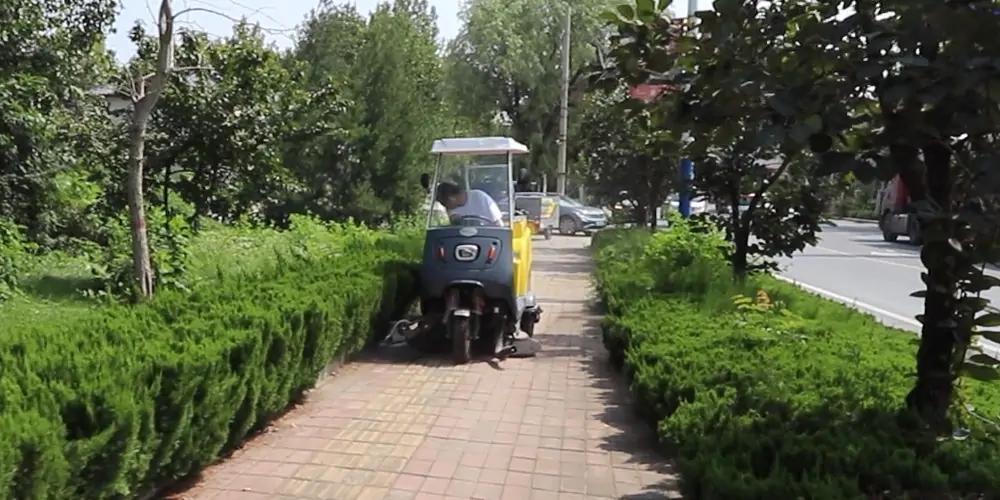 清扫车,电动扫地车,厂区扫地车,园区扫路车,景区清扫车