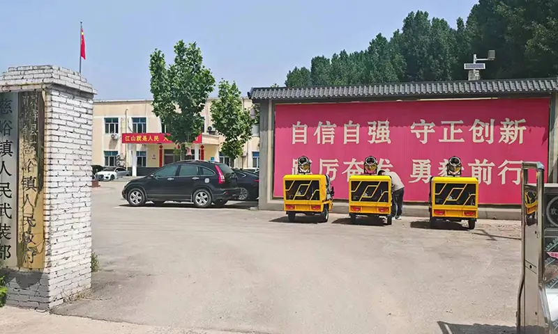 三轮经济型高压清洗车发货，助力城市环卫建设！